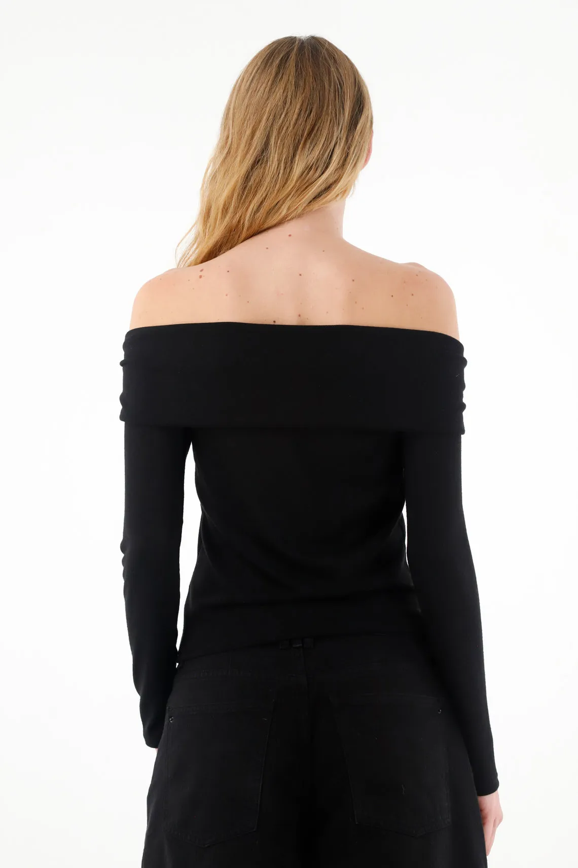 Camiseta off shoulder negra para mujer