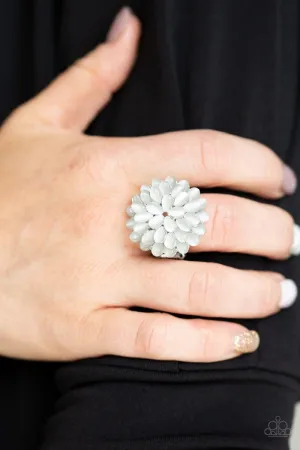 Paparazzi Bloomin' Bloomer Ring White